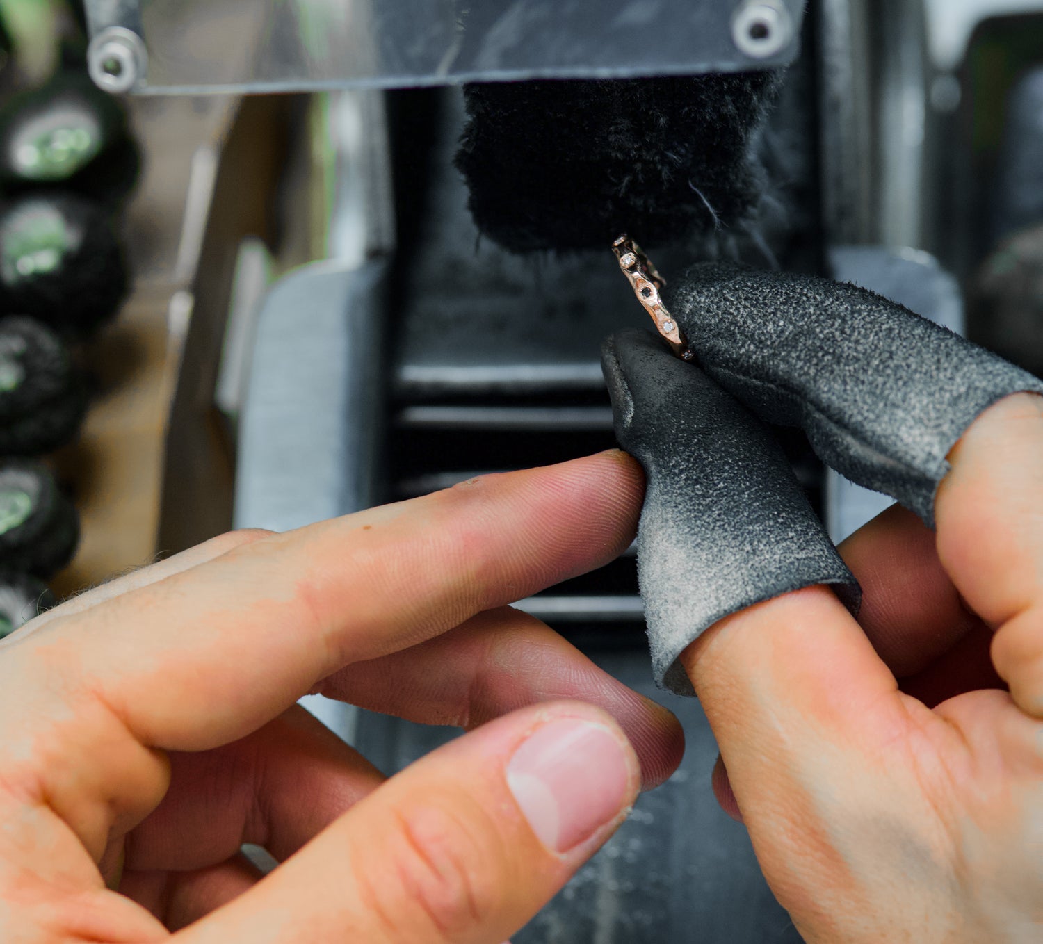 Diamantring handgefertigt in Deutschland